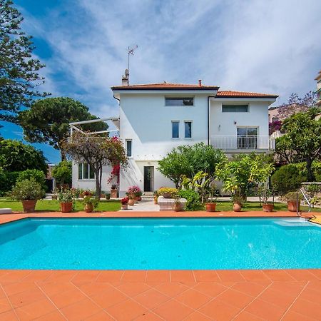 Magnificent Villa Σαν Ρέμο Εξωτερικό φωτογραφία