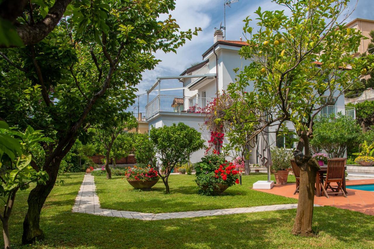 Magnificent Villa Σαν Ρέμο Εξωτερικό φωτογραφία