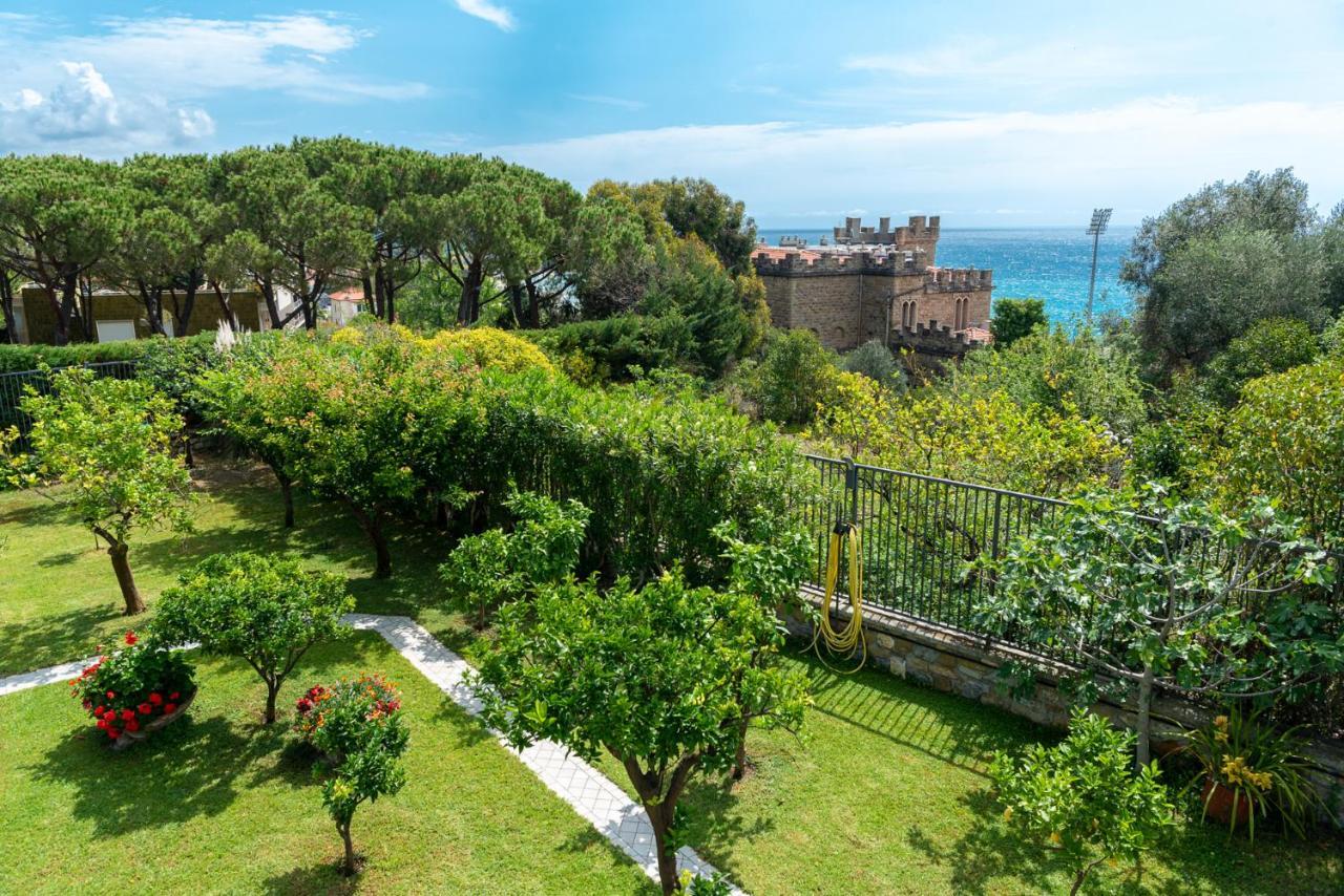 Magnificent Villa Σαν Ρέμο Εξωτερικό φωτογραφία