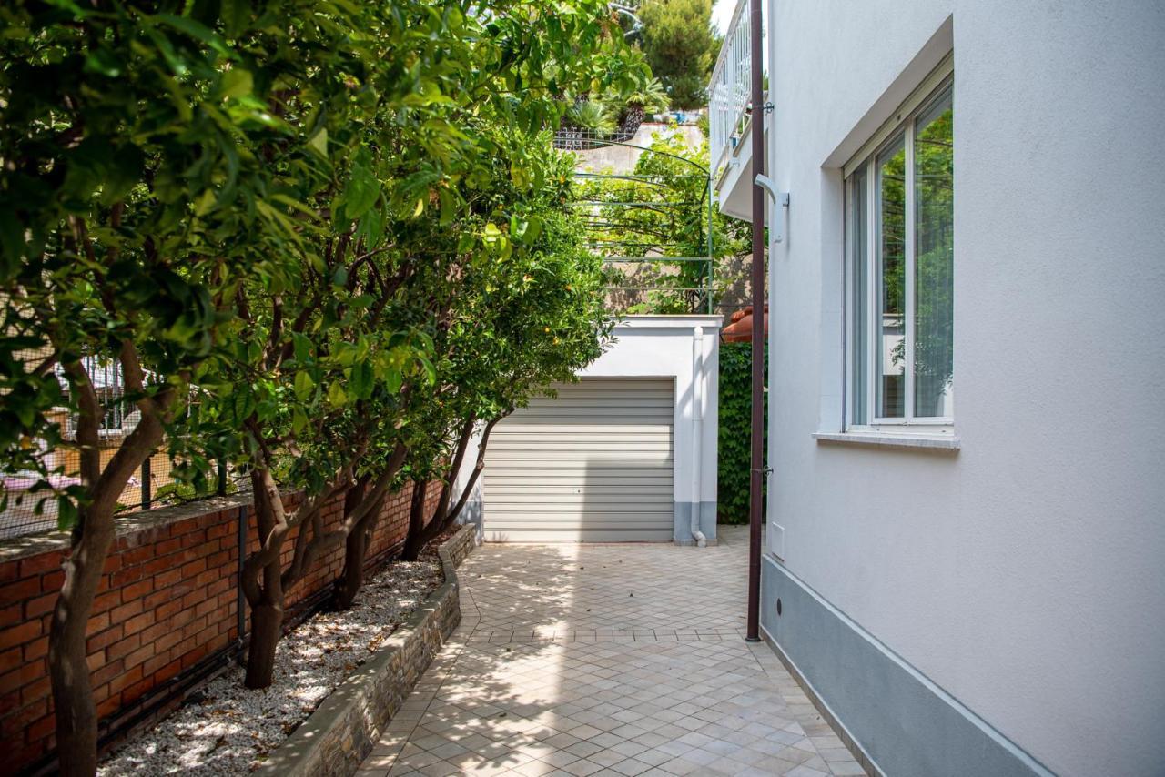 Magnificent Villa Σαν Ρέμο Εξωτερικό φωτογραφία