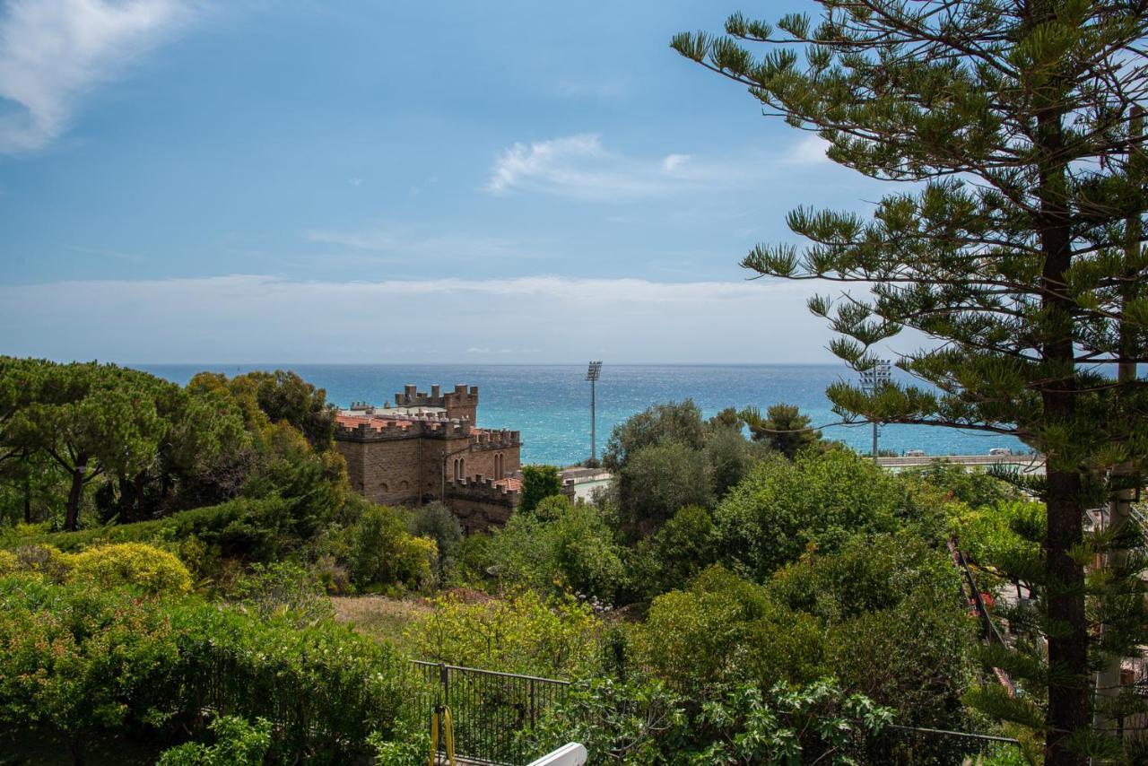 Magnificent Villa Σαν Ρέμο Εξωτερικό φωτογραφία