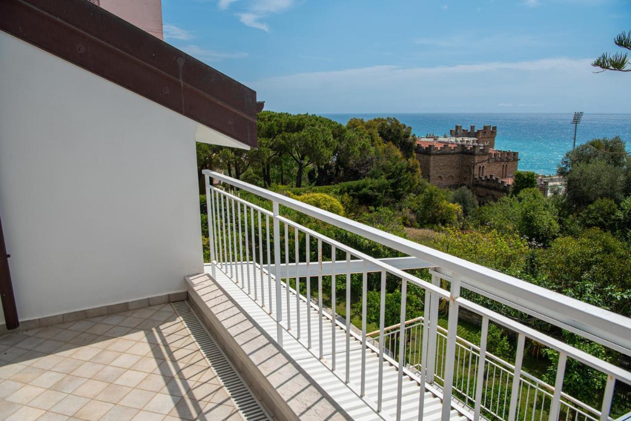 Magnificent Villa Σαν Ρέμο Εξωτερικό φωτογραφία